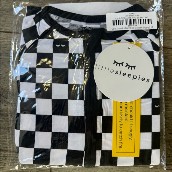 🏁 Cool Checks Little Sleepies Checkered Bamboo Zippy Sleeper PJ Sleeper NEW 2T - Picture 2 of 8
